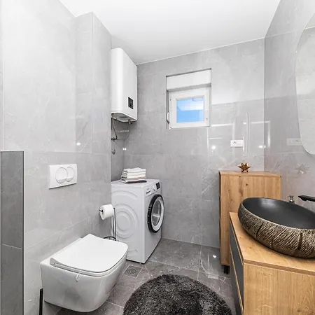 Rooftop New Castel 2023 Private Jacuzzi